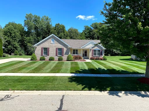 Lawn care work 6