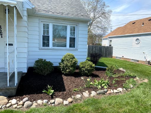 Lawn care work 9