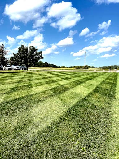 Lawn care work 14