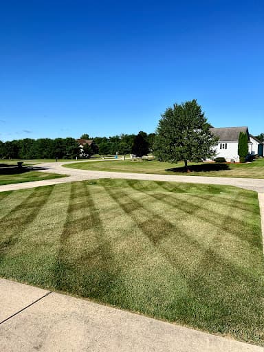 Lawn care work 19
