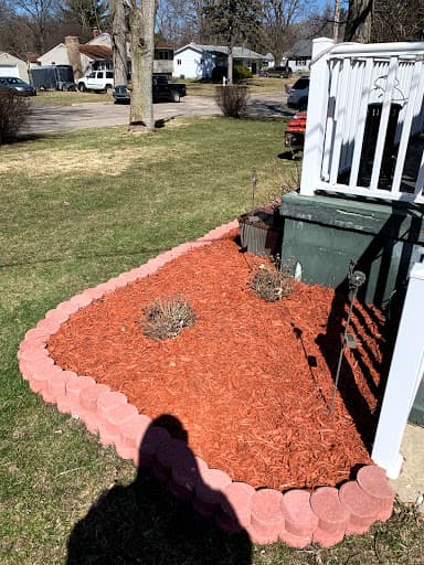 Lawn care work 28