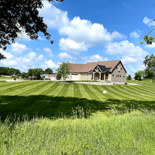 Lawn care work 32