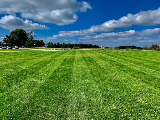 Lawn care work 33