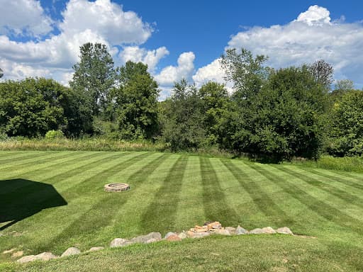 Lawn care work 36